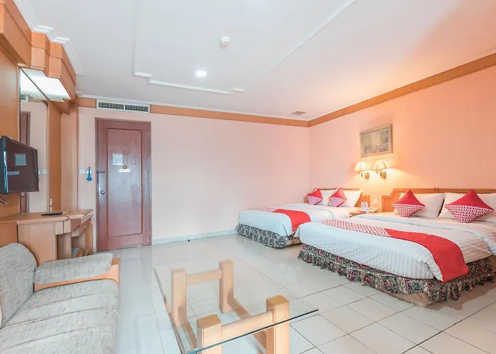 Oyo 671 Hotel Capitol Jakarta
